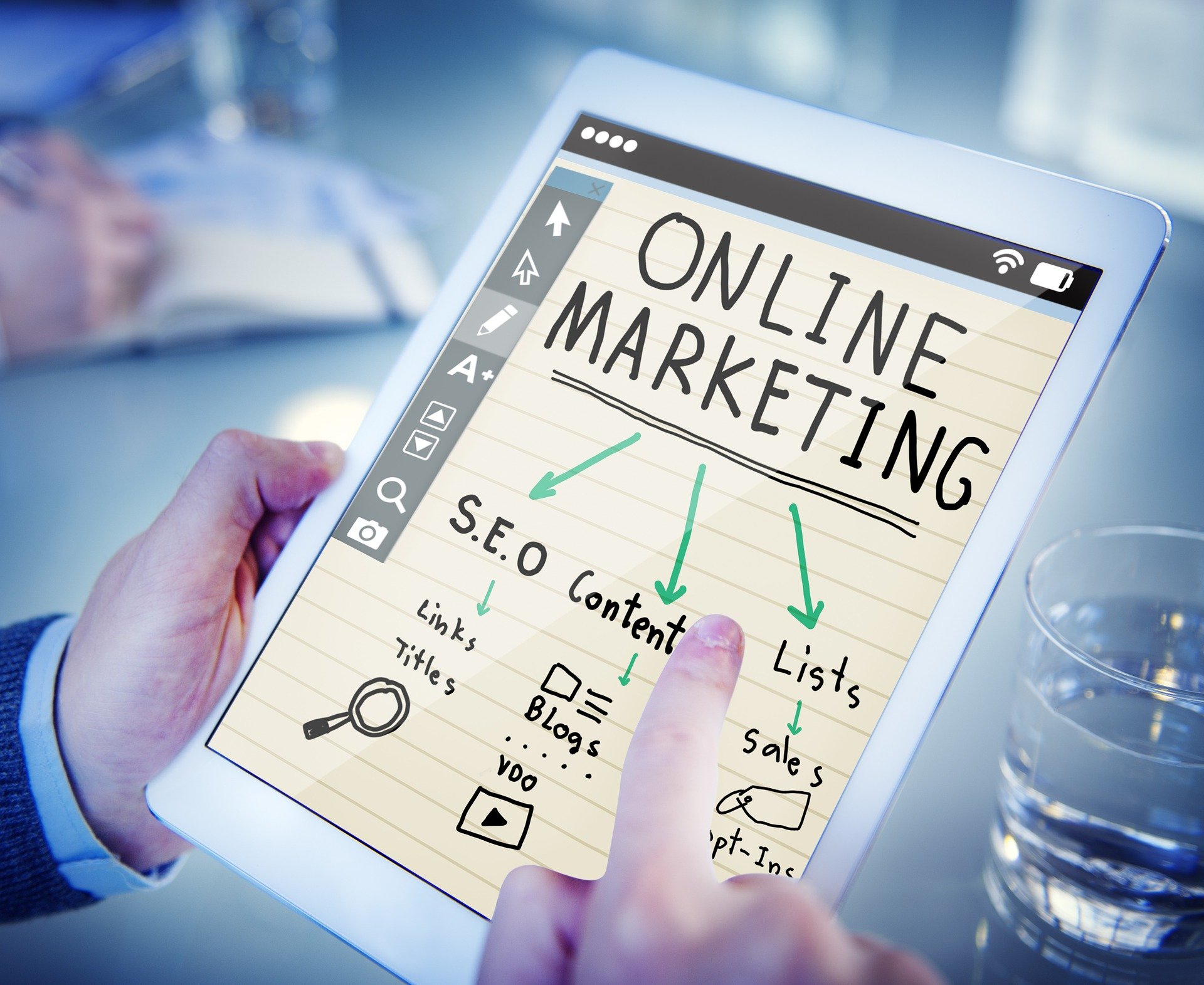 Claves para integrar el mundo digital en tu estrategia comercial y de marketing