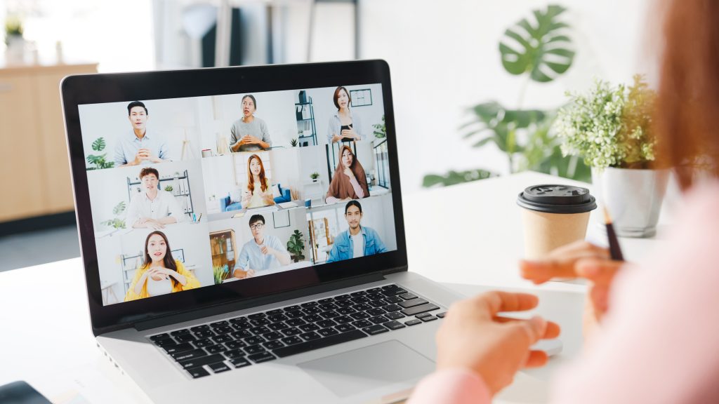 Conoce el impacto de la tecnología en las relaciones laborales