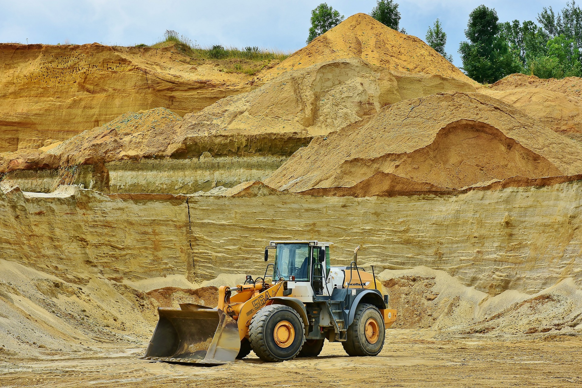 La minería: Motor del desarrollo social, los minerales críticos y las nuevas tecnologías