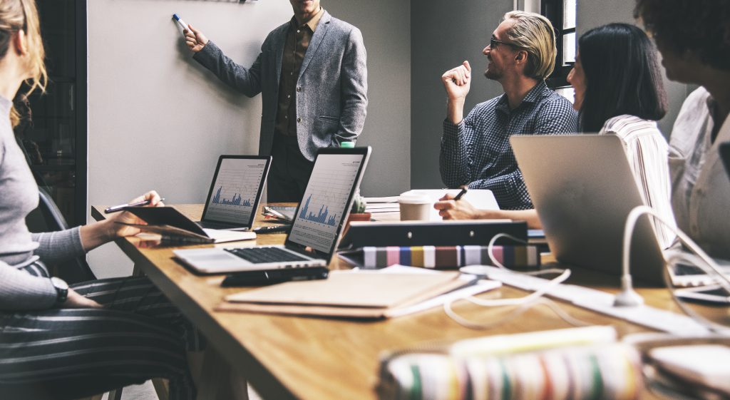 La venta B2B en el sector industrial y de servicios: Estudio de un caso práctico