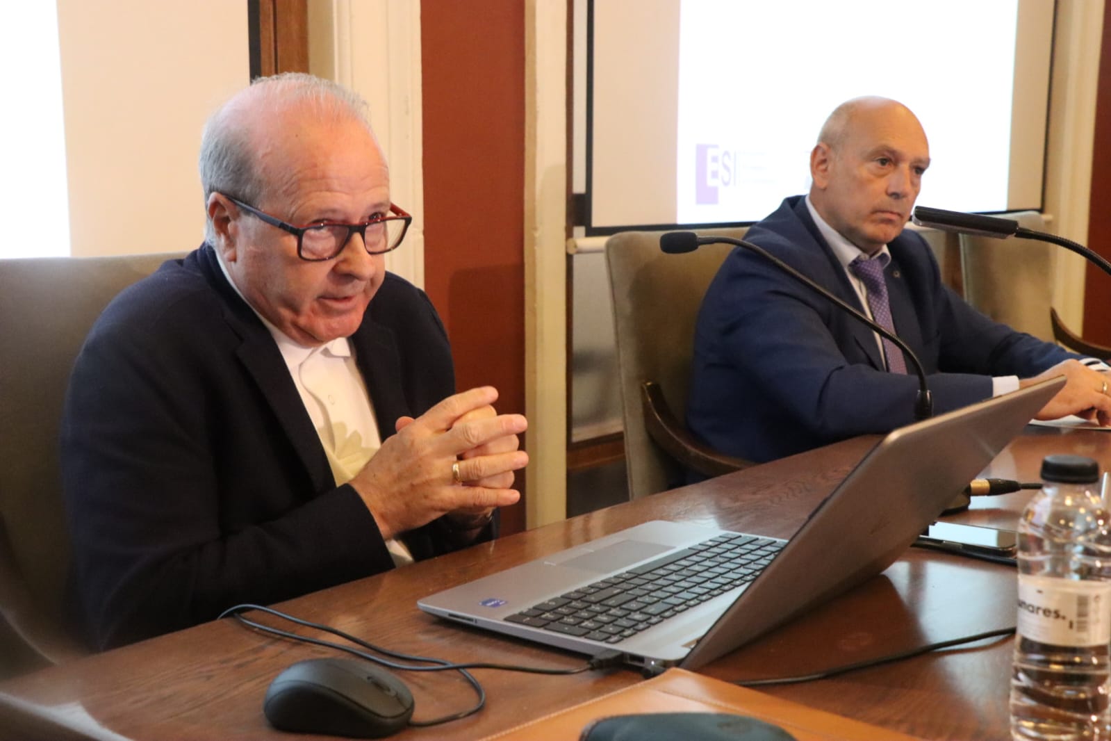 La Educación es el sector con mayor nivel de empleo en Aragón y su evolución económica mejora notablemente la media