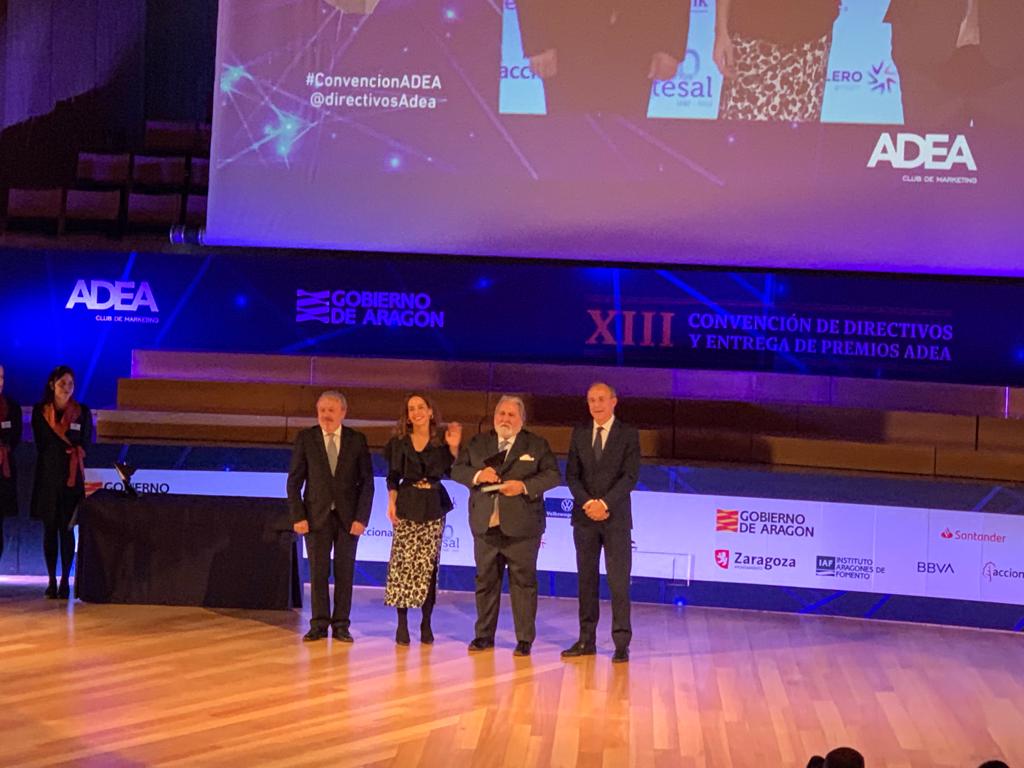 Manuel Teruel recibe el premio ADEA a la Trayectoria