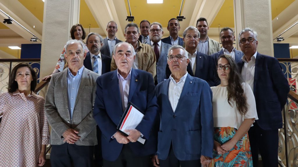 Presentación de las demandas del sector de la construcción a los políticos