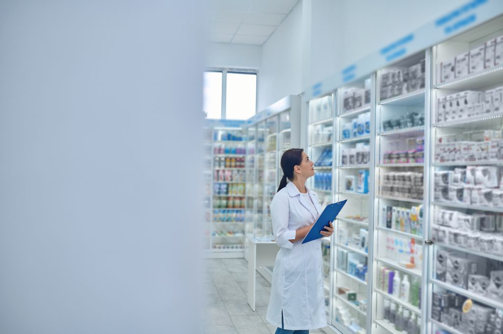 La Cámara de Comercio apoya al sector farmacéutico en su reivindicación sobre la reducción de jornada laboral