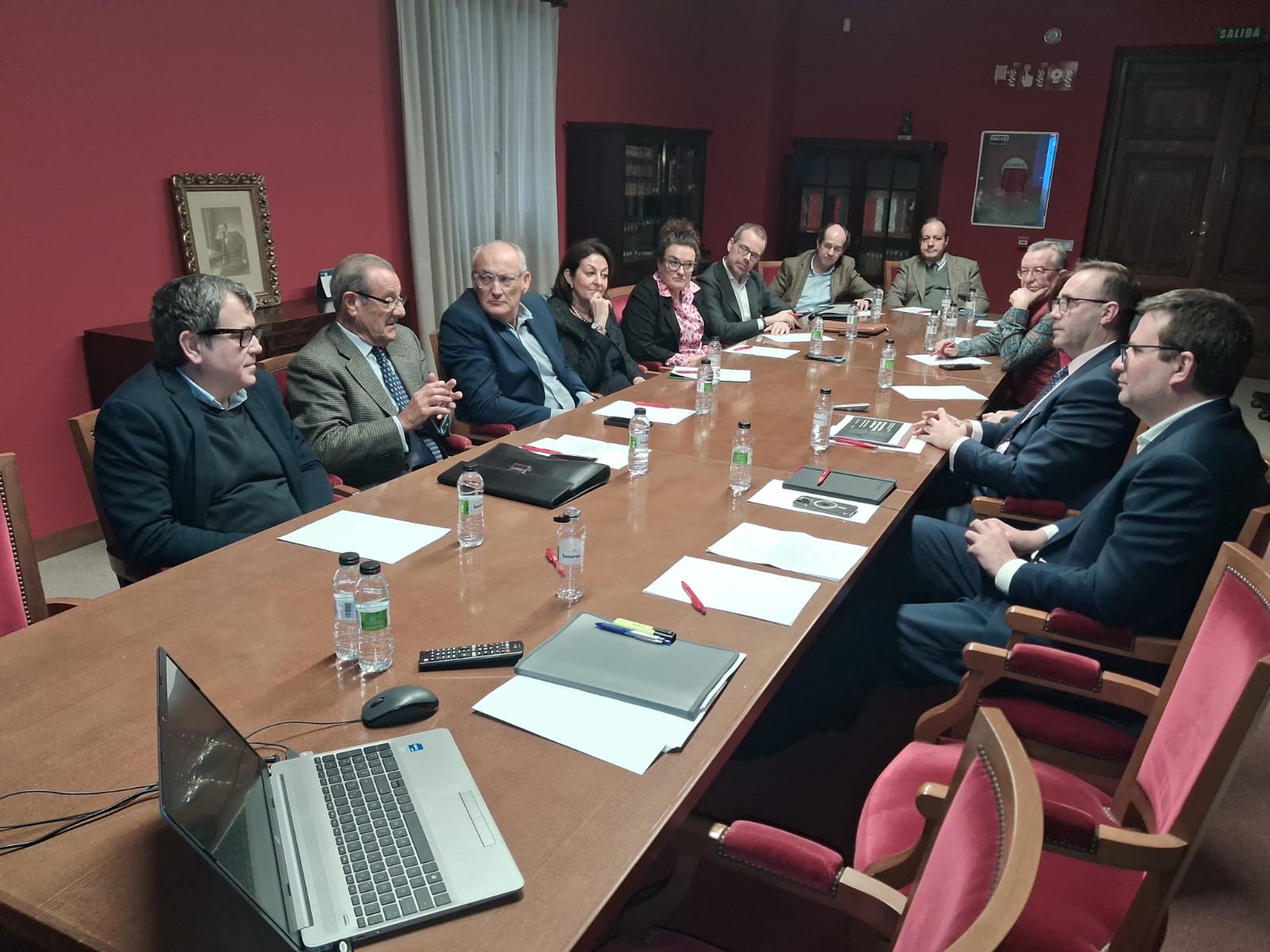 La Comisión de Economía analiza los retos 2025-2030 del Banco de España y refuerza su agenda sobre absentismo